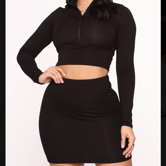 Black skirt set 🖤 - Picture 2 of 5